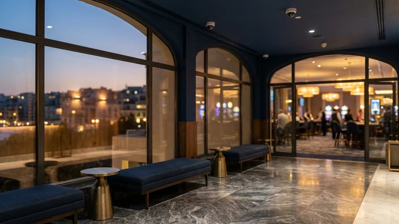 Casino oyun salonu ve izleme altyapısı